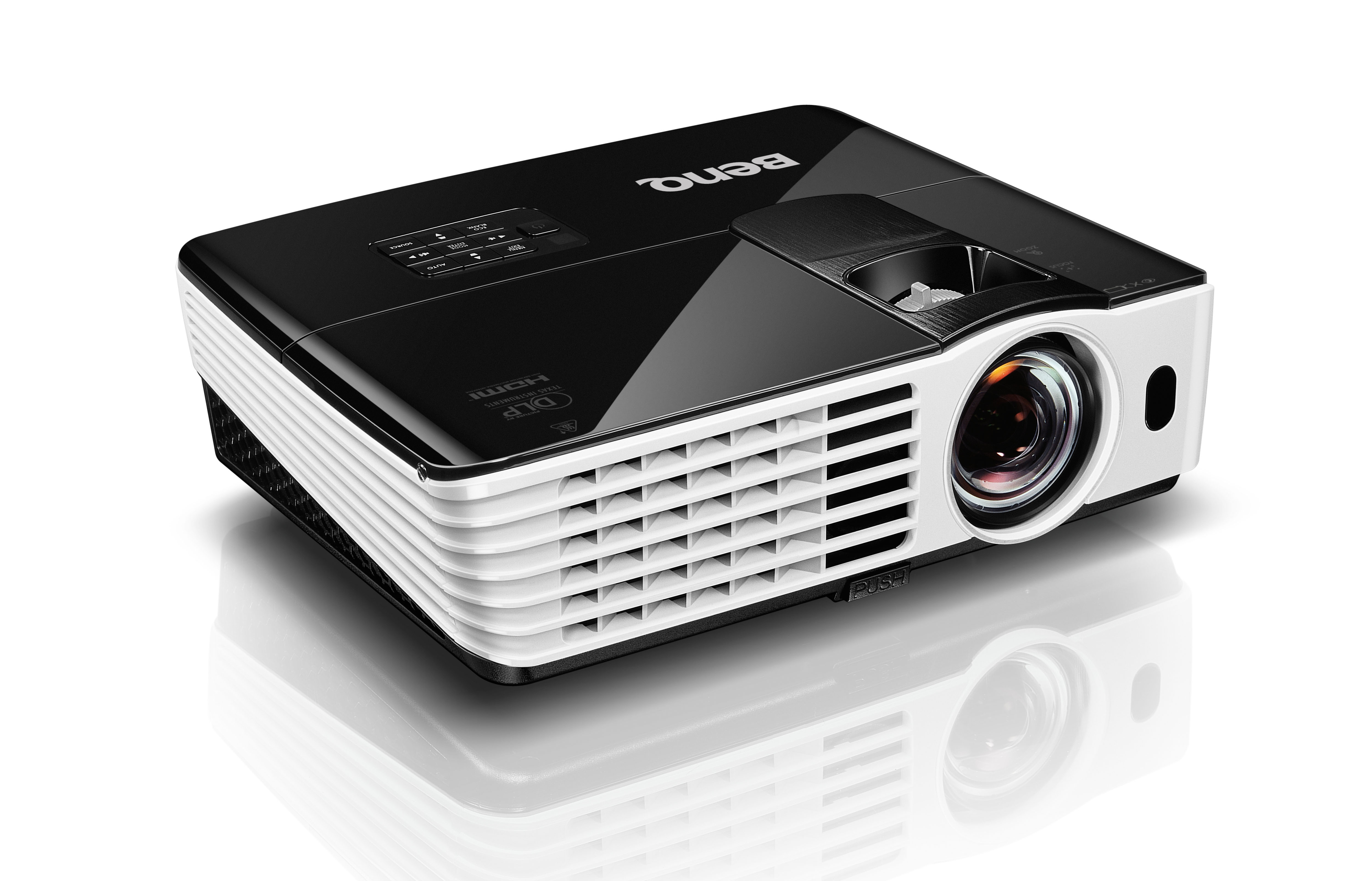 ◇ジャンク◇ BenQ TH682ST プロジェクター 単品 J09914 ◇ジャンク