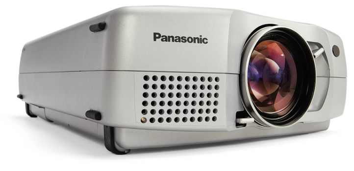 Image Panasonic PT L711E/U